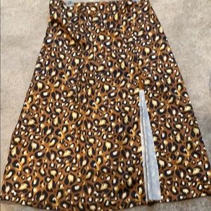 Leopard maxi skirt with slit